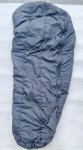 画像1: 米軍放出品 US MODULAR SLEEPING BAG  INTERMEDIATE COLD（ブラック）　 (1)