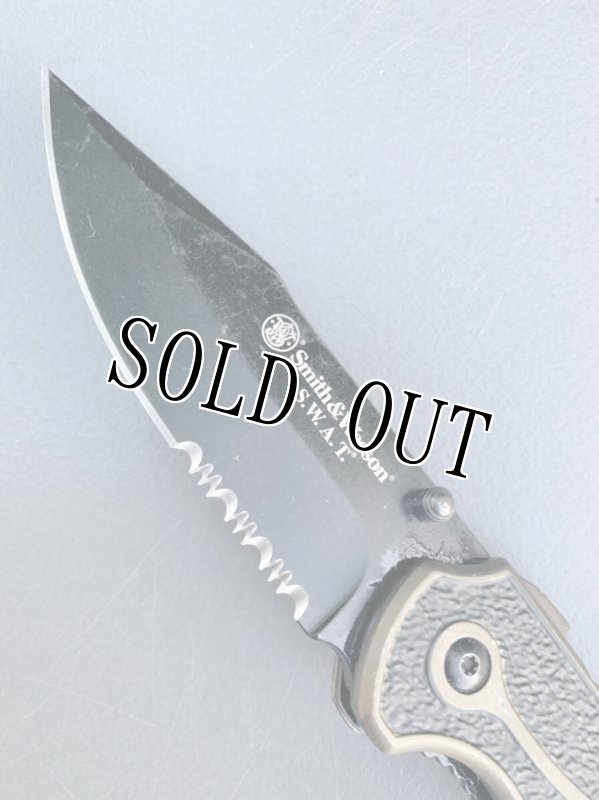 画像2: 海兵隊放出品 Smith＆Wesson   SWAT II Spring Assisted フォールディングナイフ (2)