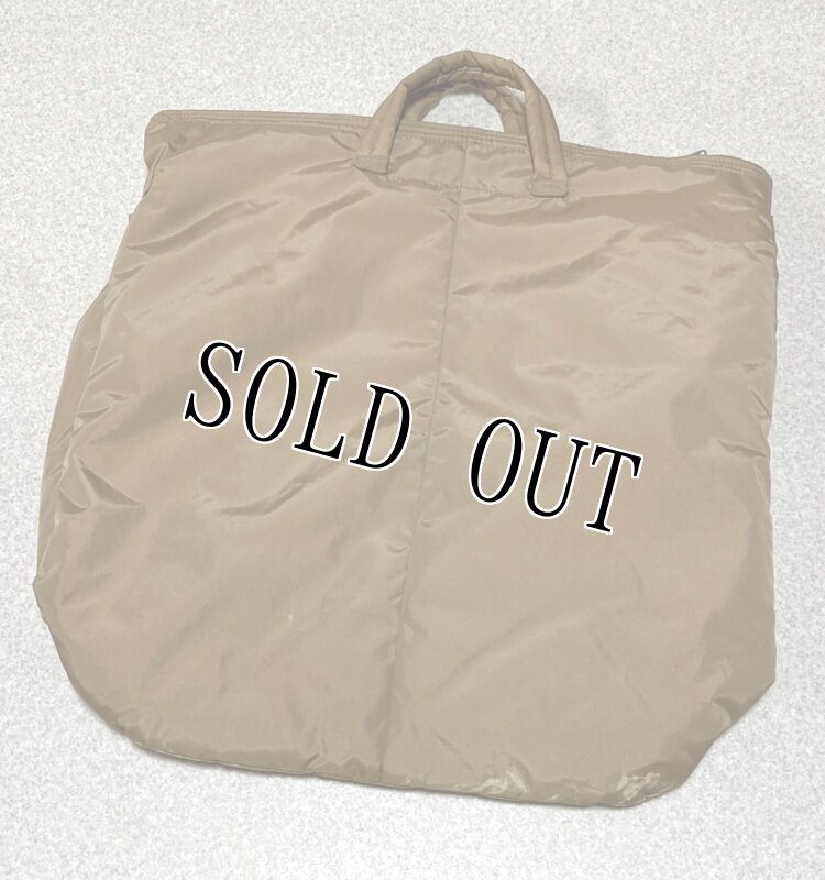 画像3: 米軍放出品　ヘルメットバッグ　デザートTAN (3)