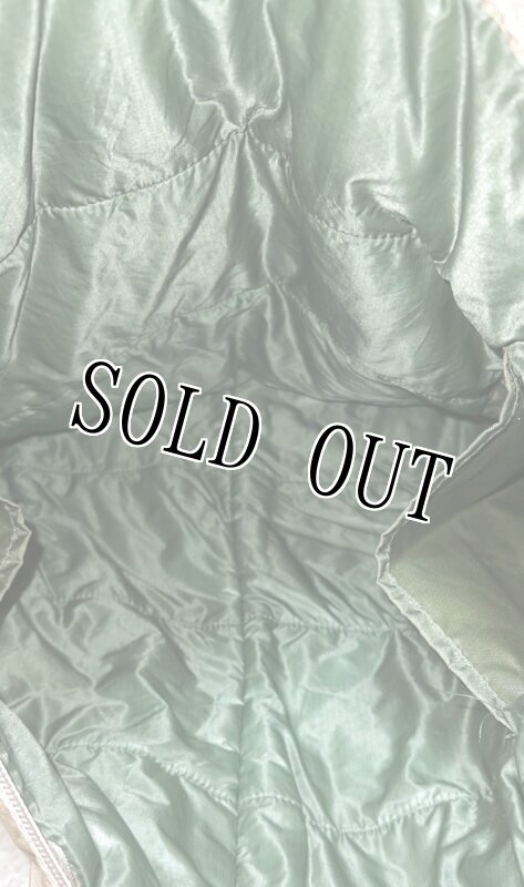 画像4: 米軍放出品　ヘルメットバッグ　デザートTAN (4)