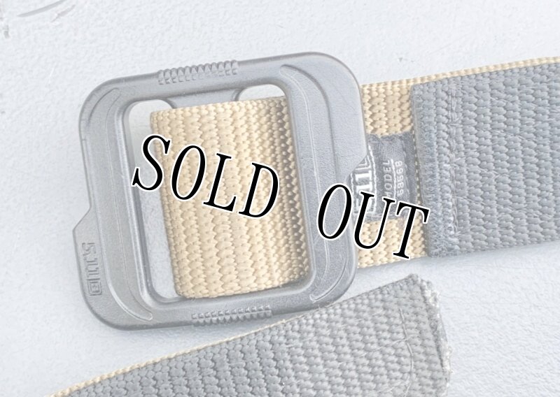 画像2: 米軍放出品 5.11 タクティカル ベルト コヨーテ   (2)