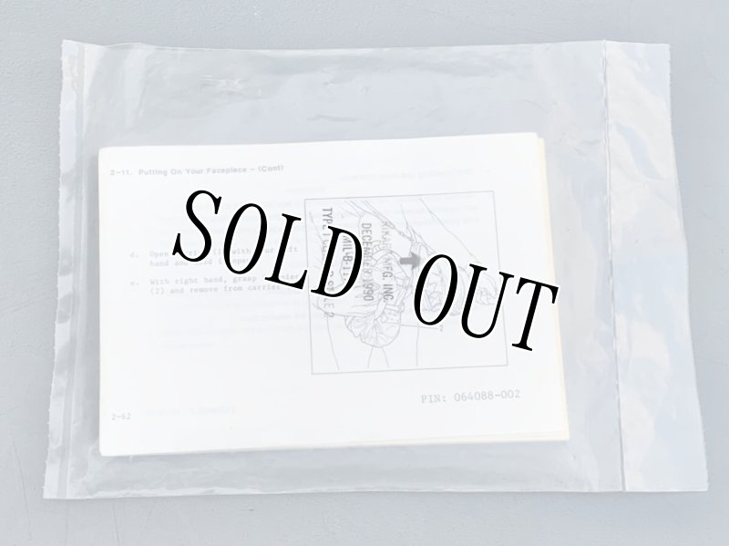 画像3: 米軍実物 M40 ガスマスク　マニュアル (3)