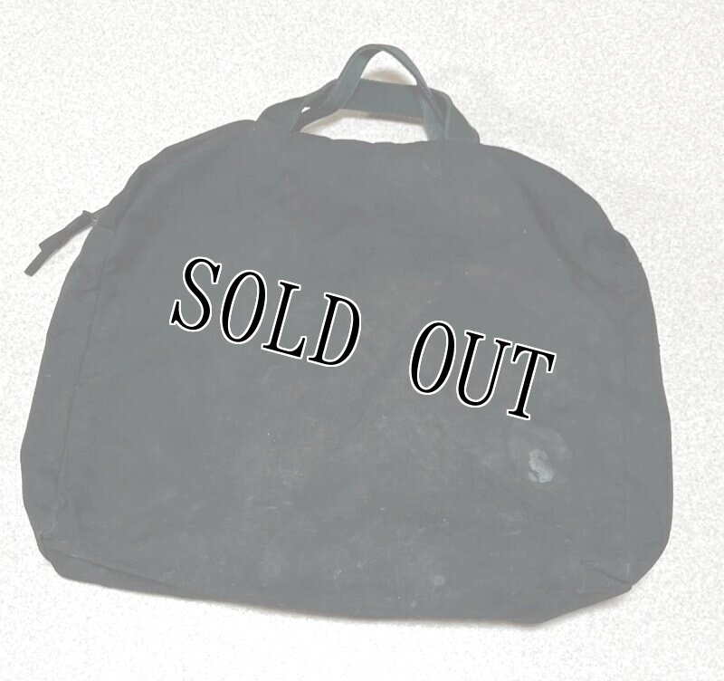 画像2: 米軍放出品 ヘルメットバッグ BLACK (2)