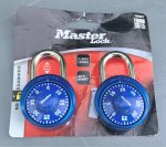 画像1: 米軍放出品 Master Lock マスターロック ダイヤル式南京錠 1500T 2個セット (1)