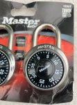 画像2: 米軍放出品 Master Lock マスターロック ダイヤル式南京錠 1500T 2個セット (2)