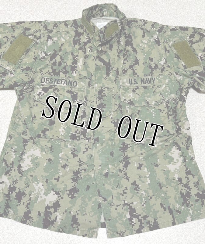 画像2: 米軍実物,US NAVY, AOR2 NUW 迷彩ジャケット TYPEIII 35 X-SHORT (2)