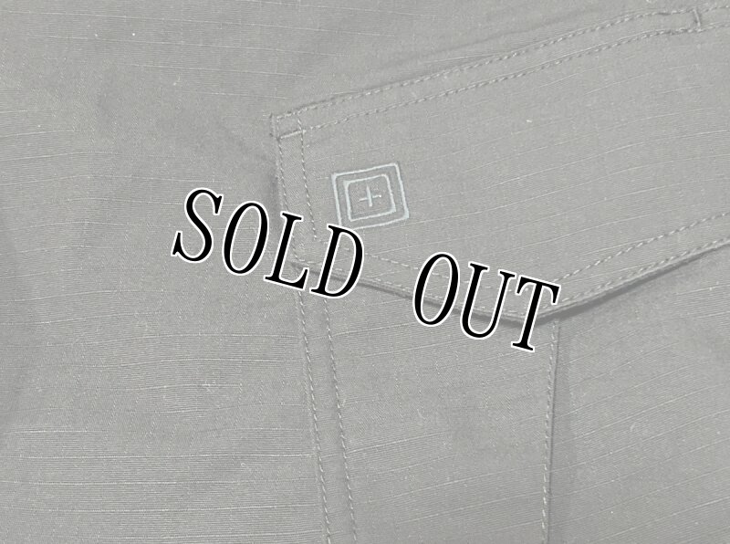 画像2: 米軍放出品 5.11 タクティカルパンツ 38/36 (2)