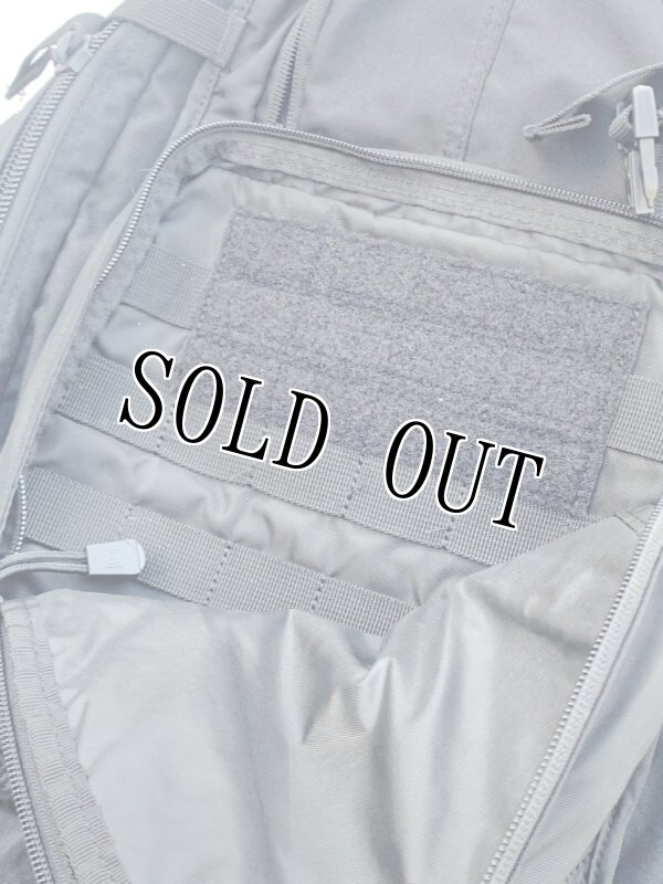 画像9: 米海兵隊放出品 5.11 TACTICAL バックパック コバート18 (9)