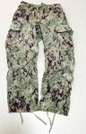 画像1: 米軍実物,US NAVY,　AOR2　NUW　迷彩パンツ　TYPEIII　SMALL-SHORT　 (1)