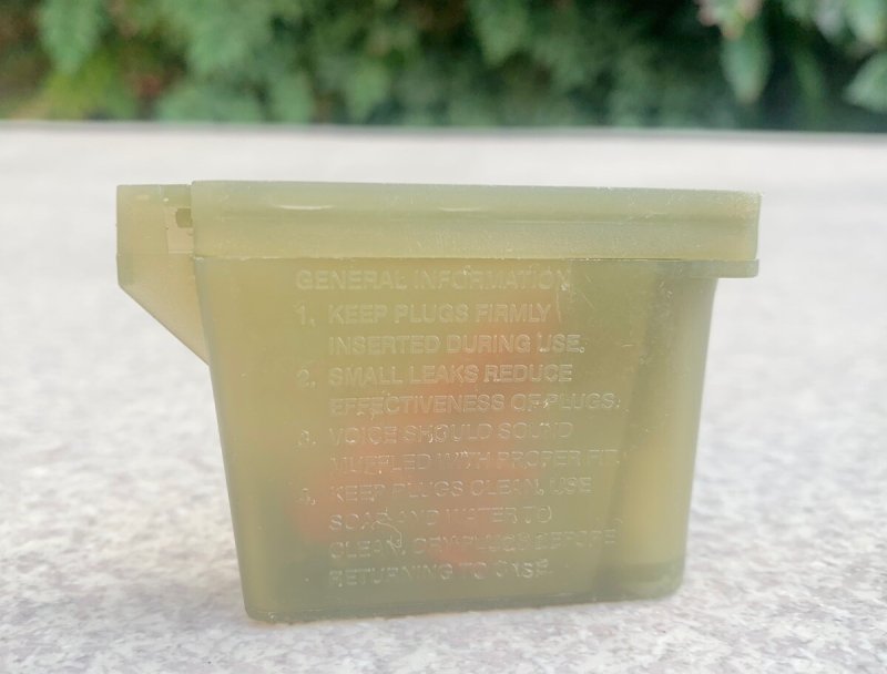 画像2: 米軍放出品 イヤープラグ キャリングケース (2)