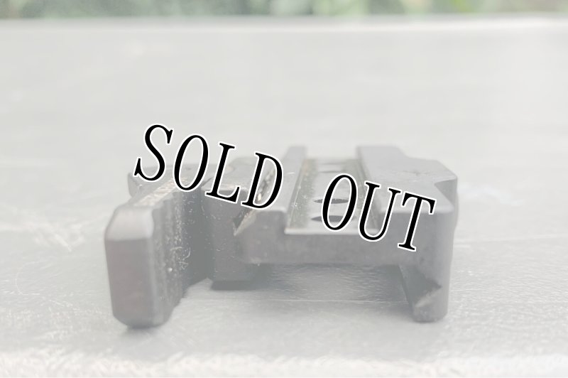 画像3: 米軍放出品 IRAY ADM QUICK RELEASE MOUNT FOR RICO (3)