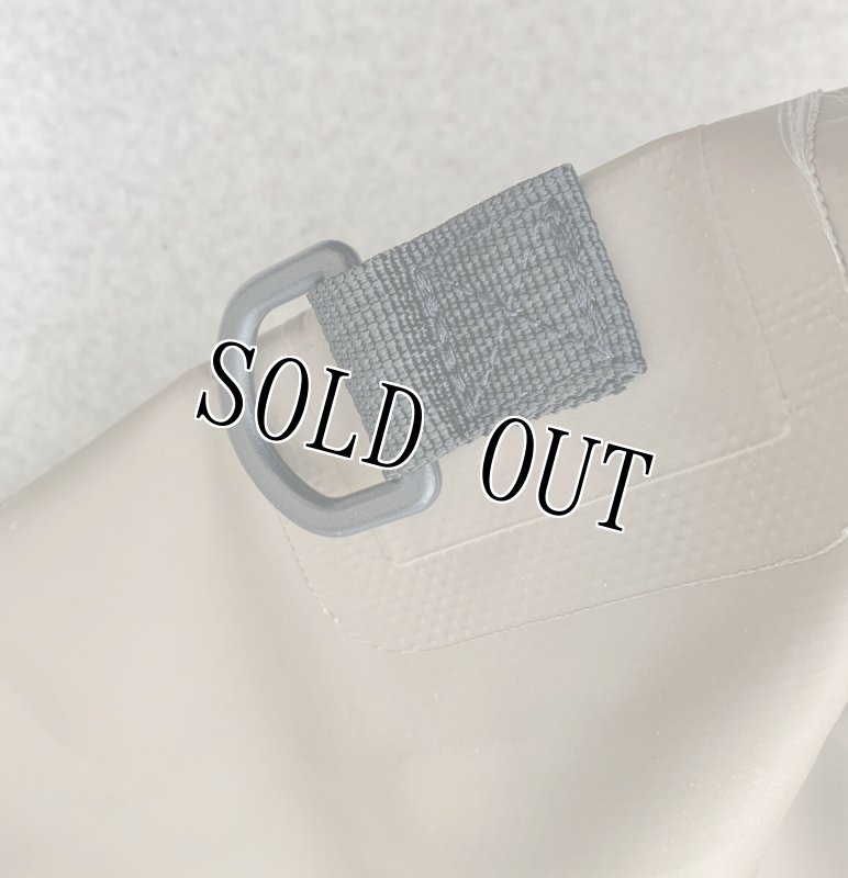 画像4: 米軍放出品 5ive Star Gear リバースエッジ 6L   防水ダッフルバッグ [RIVER’S EDGE 6L WATERPROOF BAG]  (4)