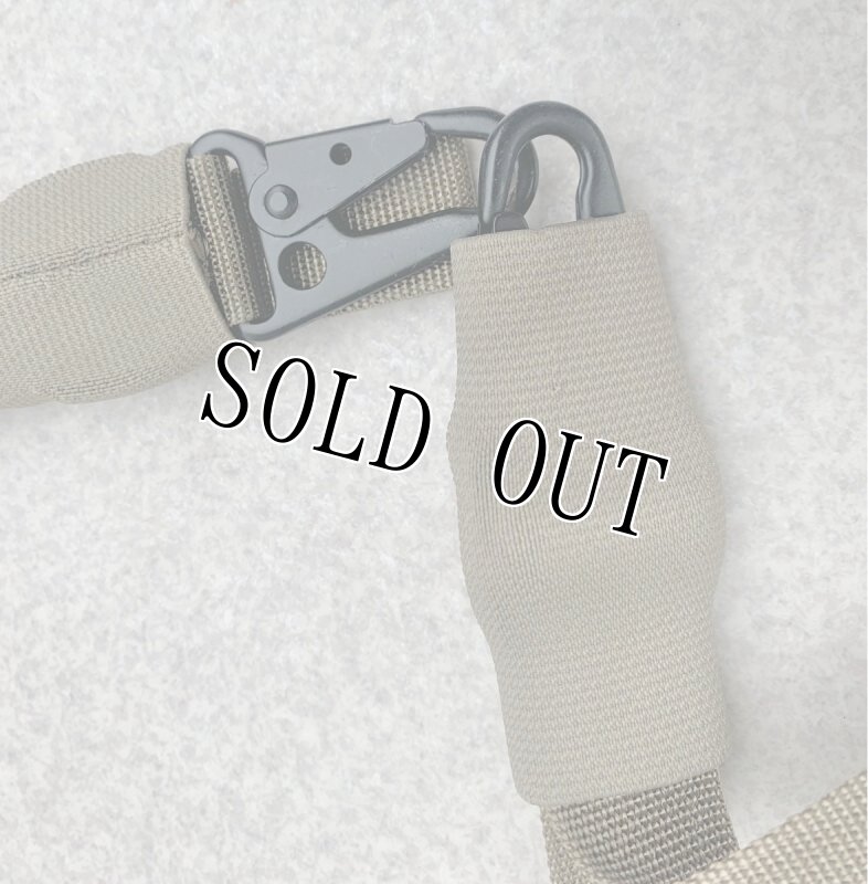 画像2: 米軍放出品 LBT LBT-2500BZ  ウルトラライト 2ポイント スリング コヨーテTAN  (2)