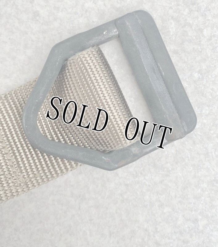 画像3: 米軍放出品 TAC SHIELD リガー ベルト MEDIUM タン (3)