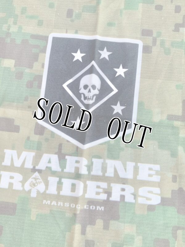 画像4: 米軍放出品 MARINE RAIDERS テクニカル ファイバーネック ウォーマー (4)