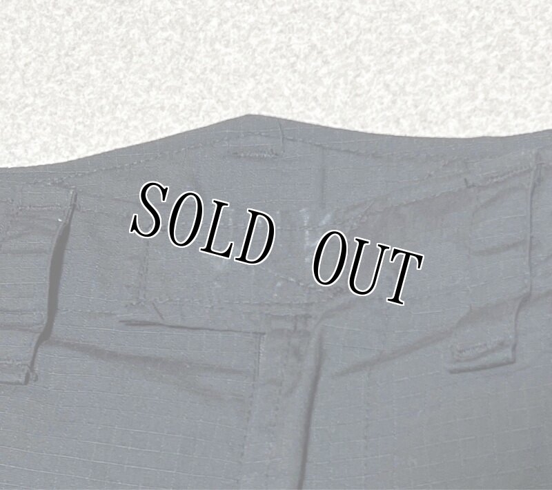 画像2: 米軍放出品　タクティカルパンツ　28　BLACK (2)