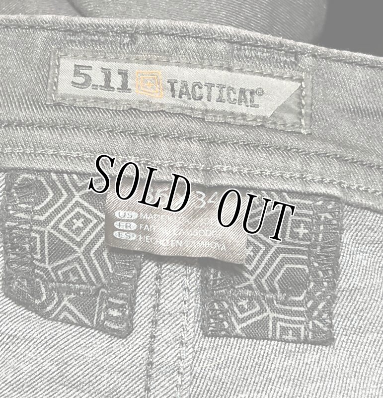 画像5: 米軍放出品 5.11 タクティカルデニムパンツ 36/34 (5)