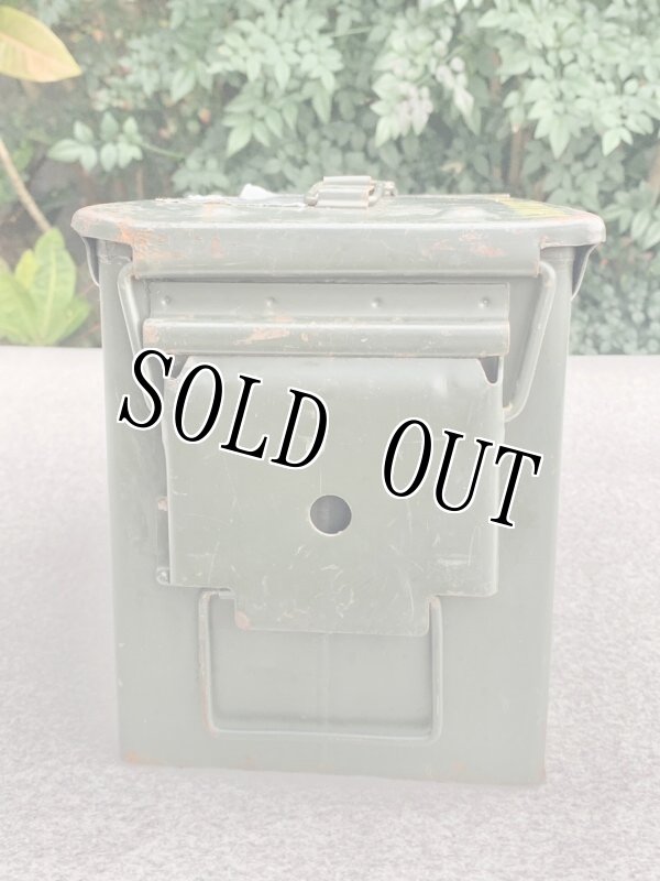 画像2: 米軍実物 アーモボックス 100 CRTG 5.56MM 弾薬ケース  (2)