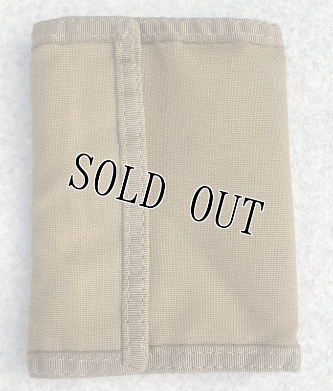 画像2: 米軍放出品 ミリタリー ウォレット コヨーテ (2)