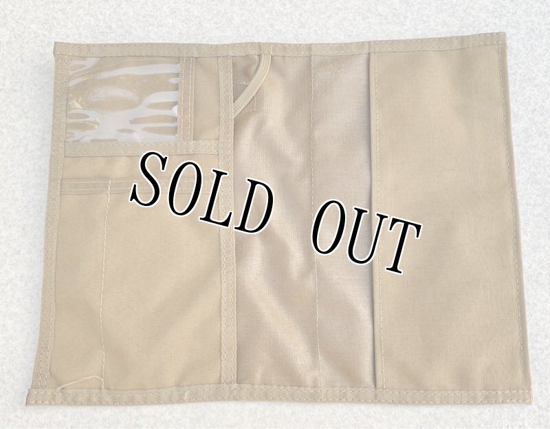 画像2: 米軍放出品 U.S.MARINE コヨーテ   ナイロン 手帳カバー (2)