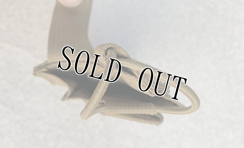 画像3: 米海軍放出品 実物 T3 Gear Magnet M4 Single Mag Pouch  (3)