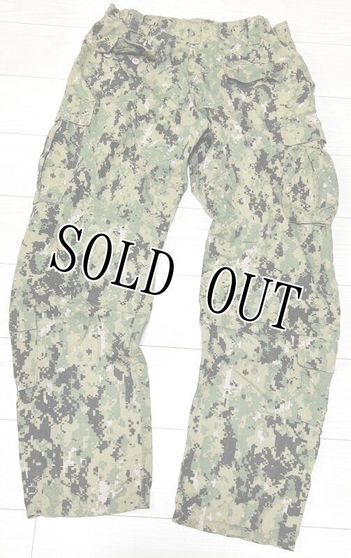 画像2: 米軍実物 FROG US NAVY, AOR2 コンバットパンツ TYPEIII L-LONG (2)
