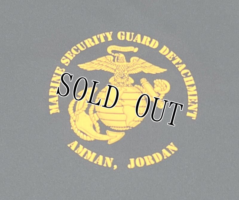 画像4: 米軍放出品　MARINE SECURITY GUARD DETACHMENT　Tシャツ　M (4)