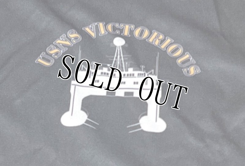 画像3: 米軍放出品 USNS VICTORIOUS Tシャツ  (3)