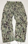 画像2: 米軍実物,US NAVY,　AOR2　NUW　迷彩パンツ　TYPEIII　MEDIUM-SHORT　 (2)