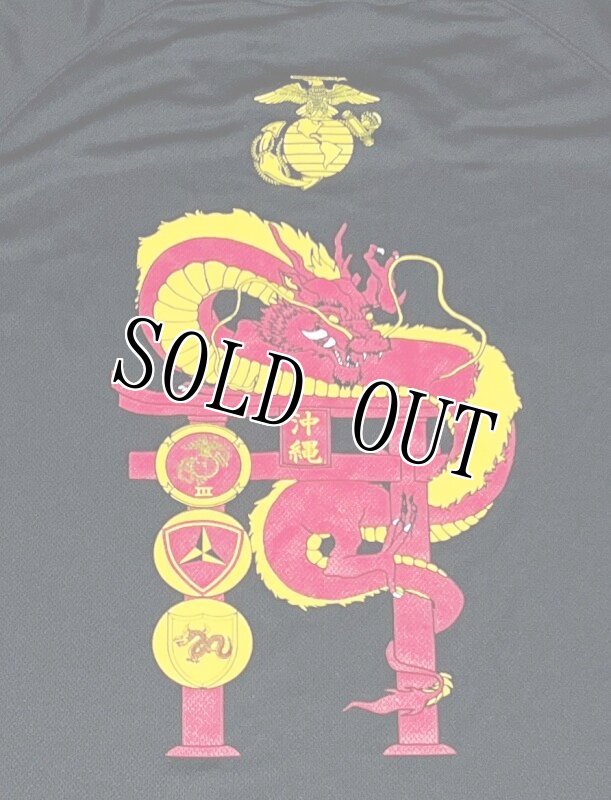 画像2: 米軍放出品 SINGLE MARINE OKINAWA JAPAN Tシャツ MEDIUM (2)