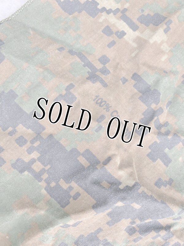 画像4: 米軍実物 ウッドランド ピクセル コットン バンダナ ハンカチ (4)