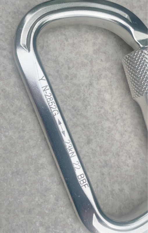 画像3: 米軍放出品 WestFall Pro 7437 4-7/8 x 3 Inch Aluminum Carabiner (3)