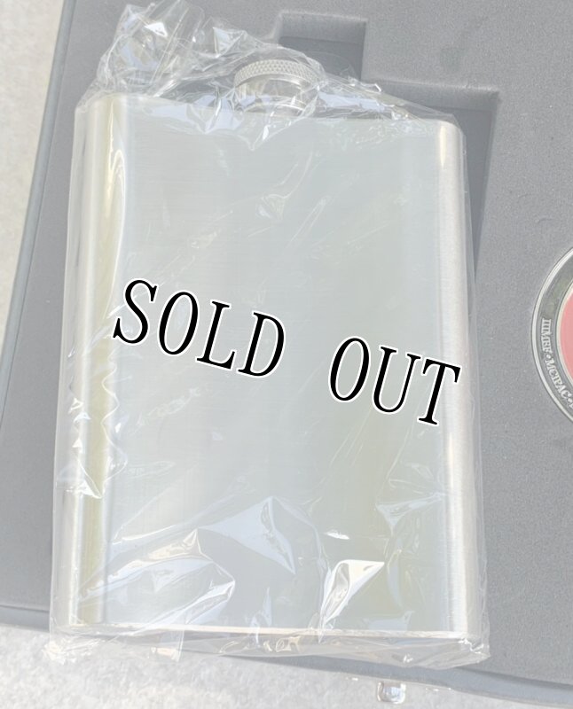 画像5: 米軍実物 海兵隊 2016 モニュメント 241st birthday  スキットル/オープナー (5)