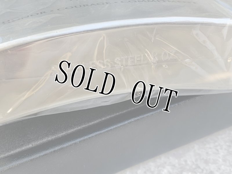 画像4: 米軍実物 海兵隊 2016 モニュメント 241st birthday  スキットル/オープナー (4)