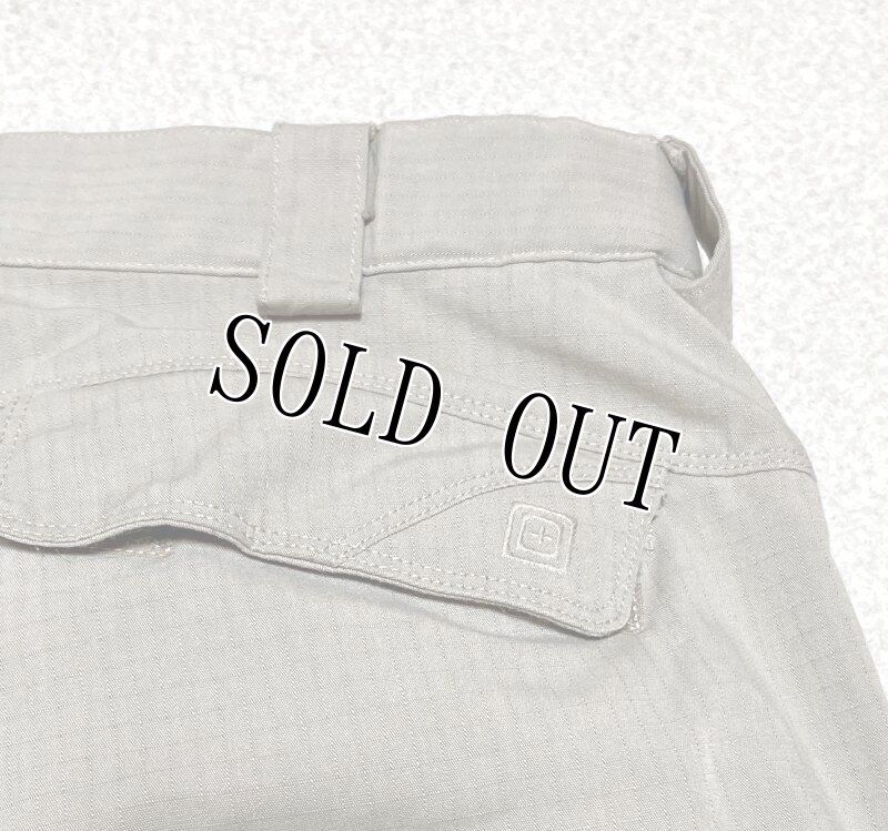 画像6: 米軍放出品 5.11 タクティカルショートパンツ 32/34 (6)