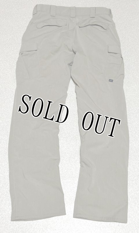 画像4: 米軍放出品 5.11 タクティカルショートパンツ 32/34 (4)