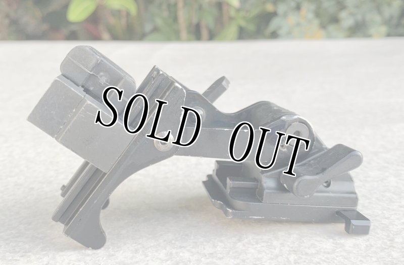 画像11: 米軍実物 NOROTOS製 RHINO2 PVS-7/PVS-14   ヘルメットナイト ベース おにぎり マウント  (11)