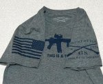 画像2: 米軍放出品　GRUNT STYLE　 Tシャツ　MEDIUM (2)