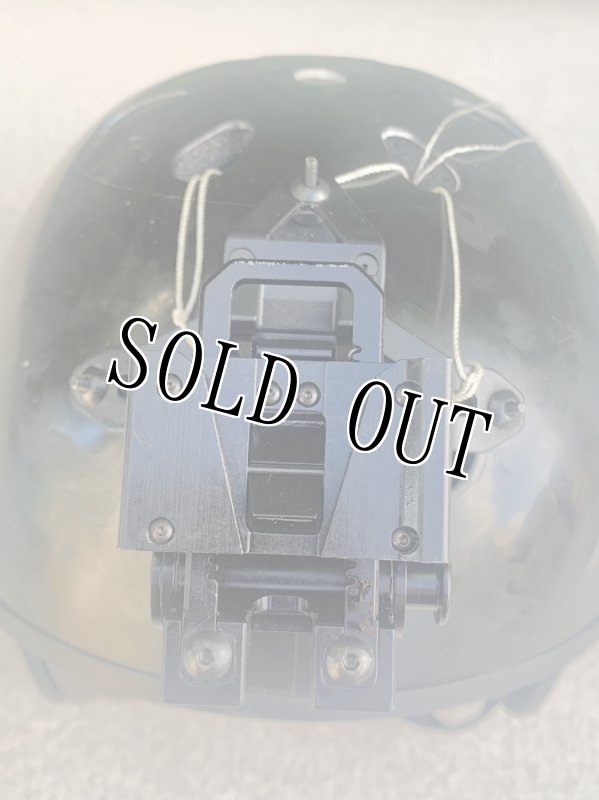 画像9: 米軍実物 navy seal protec レスキュー ヘルメット  WILCOX L2G05 NVG マウント M  (9)