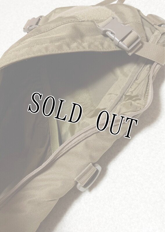 画像3: 米軍放出品 Aquamira Tactical Rigger Pressurized バッグのみ コヨーテ (3)