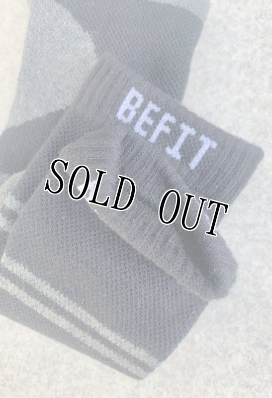 画像2: 米軍放出品 ベーフィット スポーツソックス スモール コンプレッション&アーチサポート ブラック  (2)