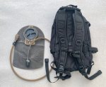 画像2: 米軍放出品  Camelbak  キャメルバック  ハイドレーションバッグ H.A.W.G（ホーグ）　 (2)