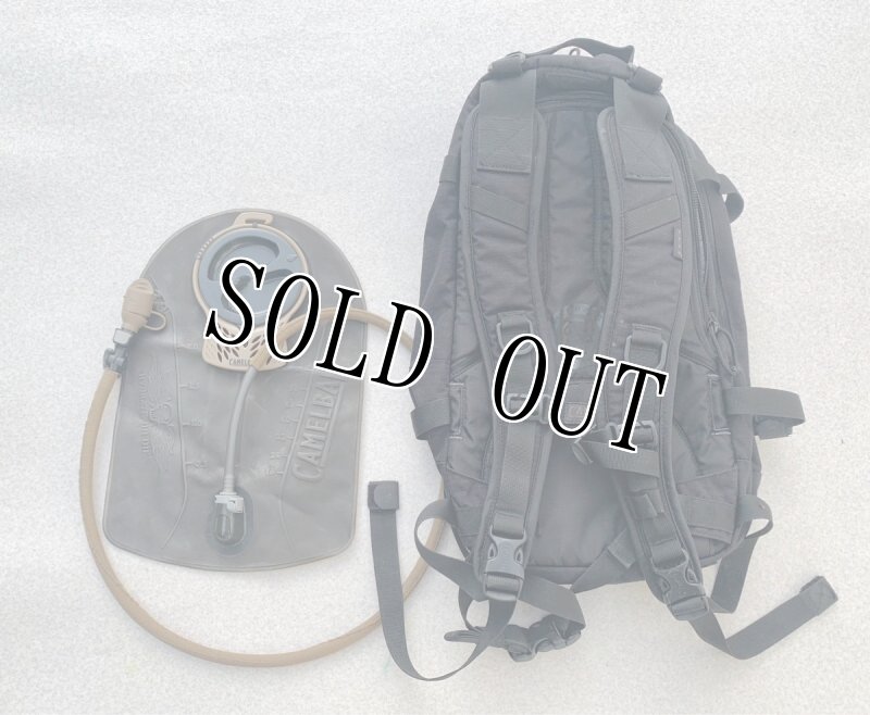 画像2: 米軍放出品  Camelbak  キャメルバック  ハイドレーションバッグ H.A.W.G(ホーグ)  (2)