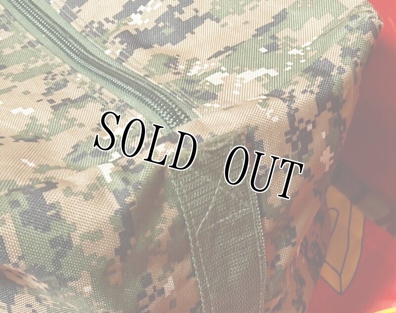 画像3: 米軍放出品 USMC ピクセルボストンバッグ (3)