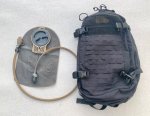 画像1: 米軍放出品  Camelbak  キャメルバック  ハイドレーションバッグ H.A.W.G（ホーグ）　 (1)