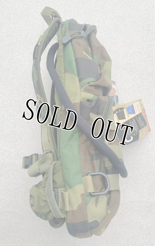 画像2:  米軍放出品 Camelbak マキシマムギア M.U.L.E ウッドランド.Oldgen.NSW.CAG.USMC (2)