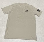 画像3: 米軍放出品　アンダーアーマー FREEDOM　 Tシャツ　MEDIUM (3)