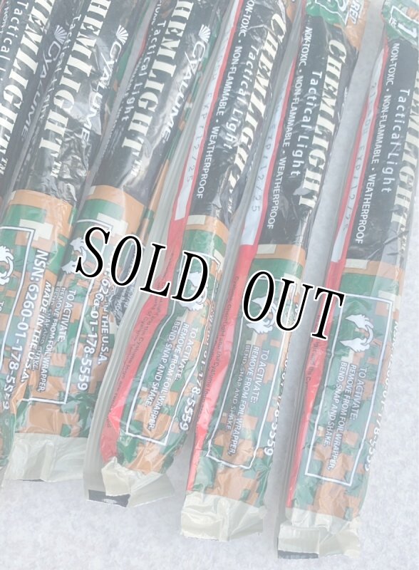 画像3: 米軍実物 CYALUME CHEMLIGHT サイリューム ライトスティック RED 12HR 8本 (3)