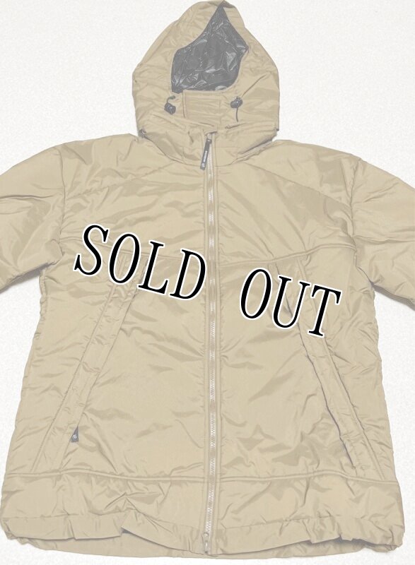 画像2: 米軍実物 BEYOND CLOTHING LEVEL7 PL5 ジャケット コヨーテ LARGE (2)