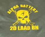 画像2: 米軍放出品　USMC ALPHA BATTERY 2D LAAD BN　 Tシャツ　MEDIUM (2)